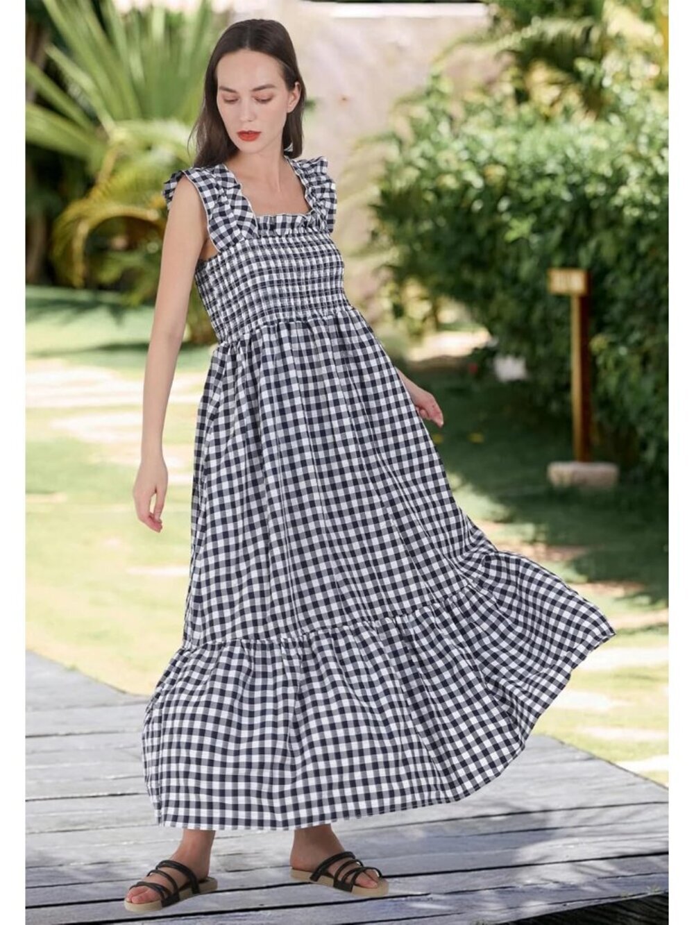 〽️Women's Black Retro Plaid Smocked Spaghetti Strap Flounce Long Maxi Dress